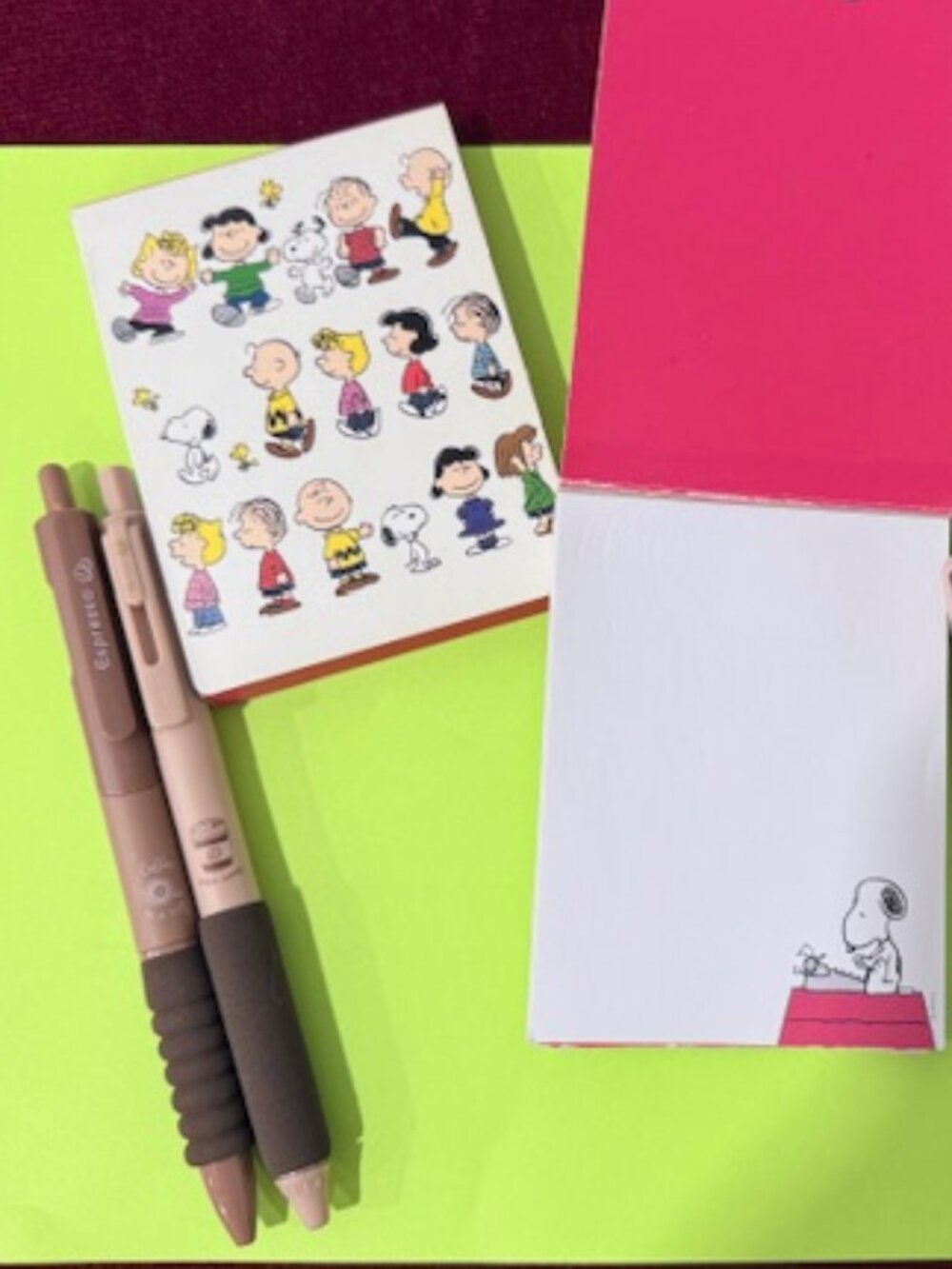 Peanuts Snoopy 2 Cushion Puff with cases 2 mini notepads 5 Pens (coffee theme) - Picture 5 of 17